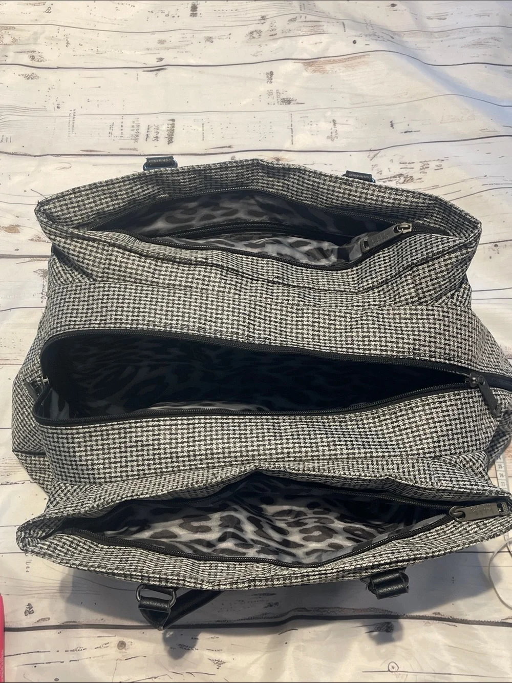 Nicole Miller Stylish Black & White Houndstooth Tote Bag Preowned